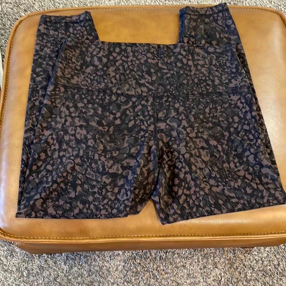 EUC LULULEMON ALIGN LEGGINGS, size 14